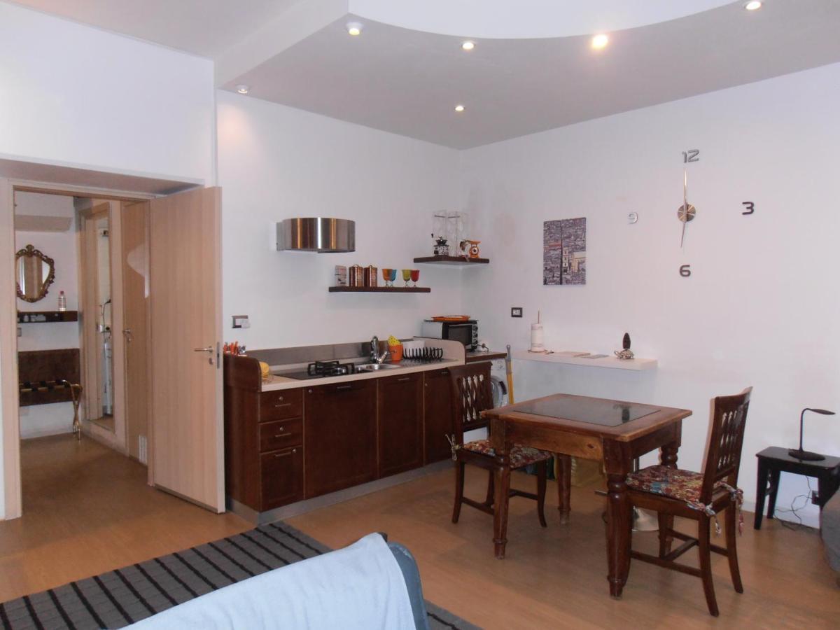 Appartamento La Residenza Chiaia Short Let Via Chiaia 82