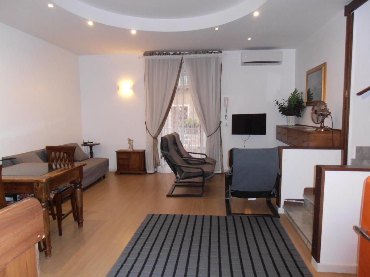 La Residenza Chiaia Short Let Via Chiaia 82 Appartamento