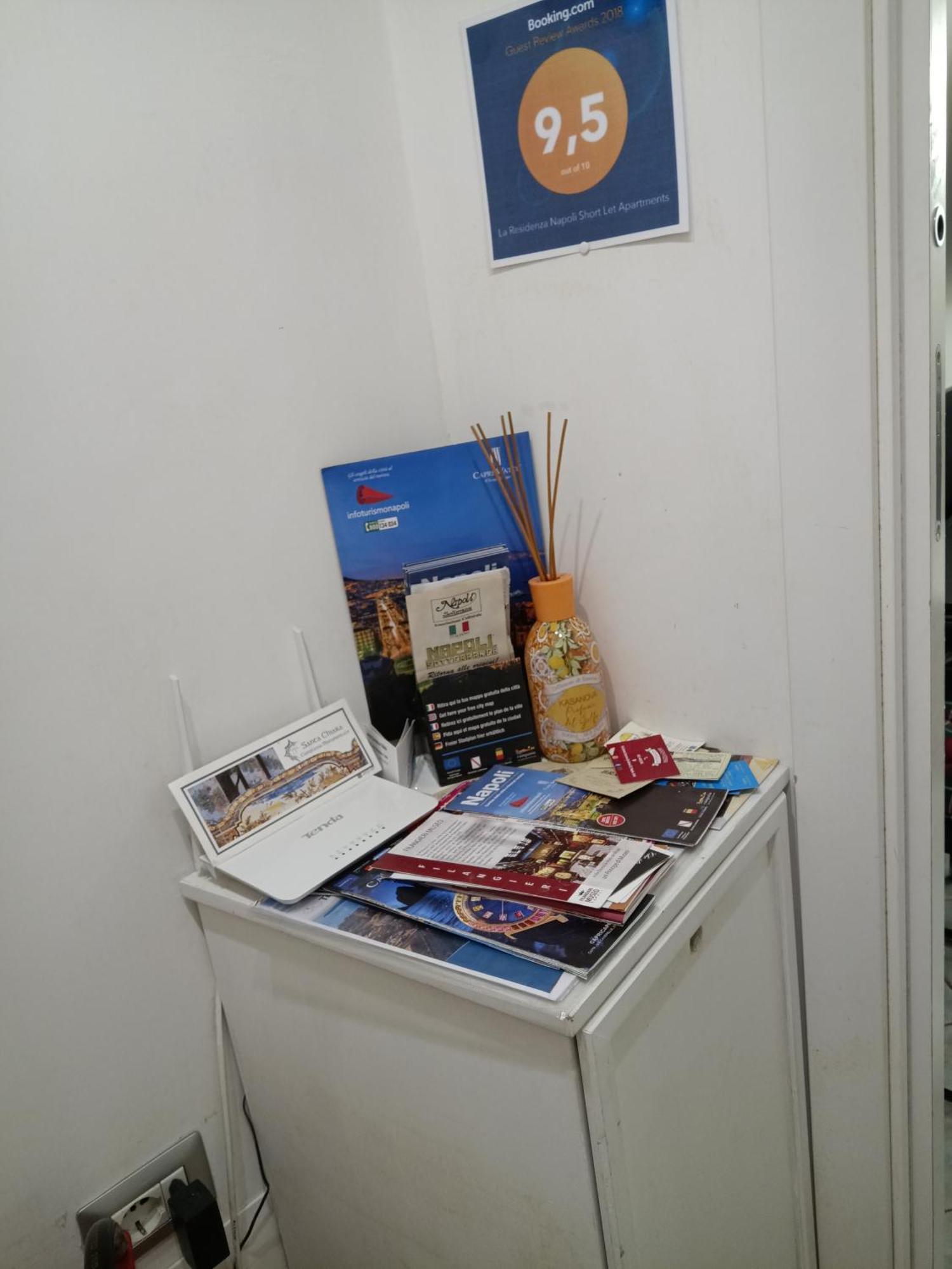 Appartamento La Residenza Chiaia Short Let Via Chiaia 82