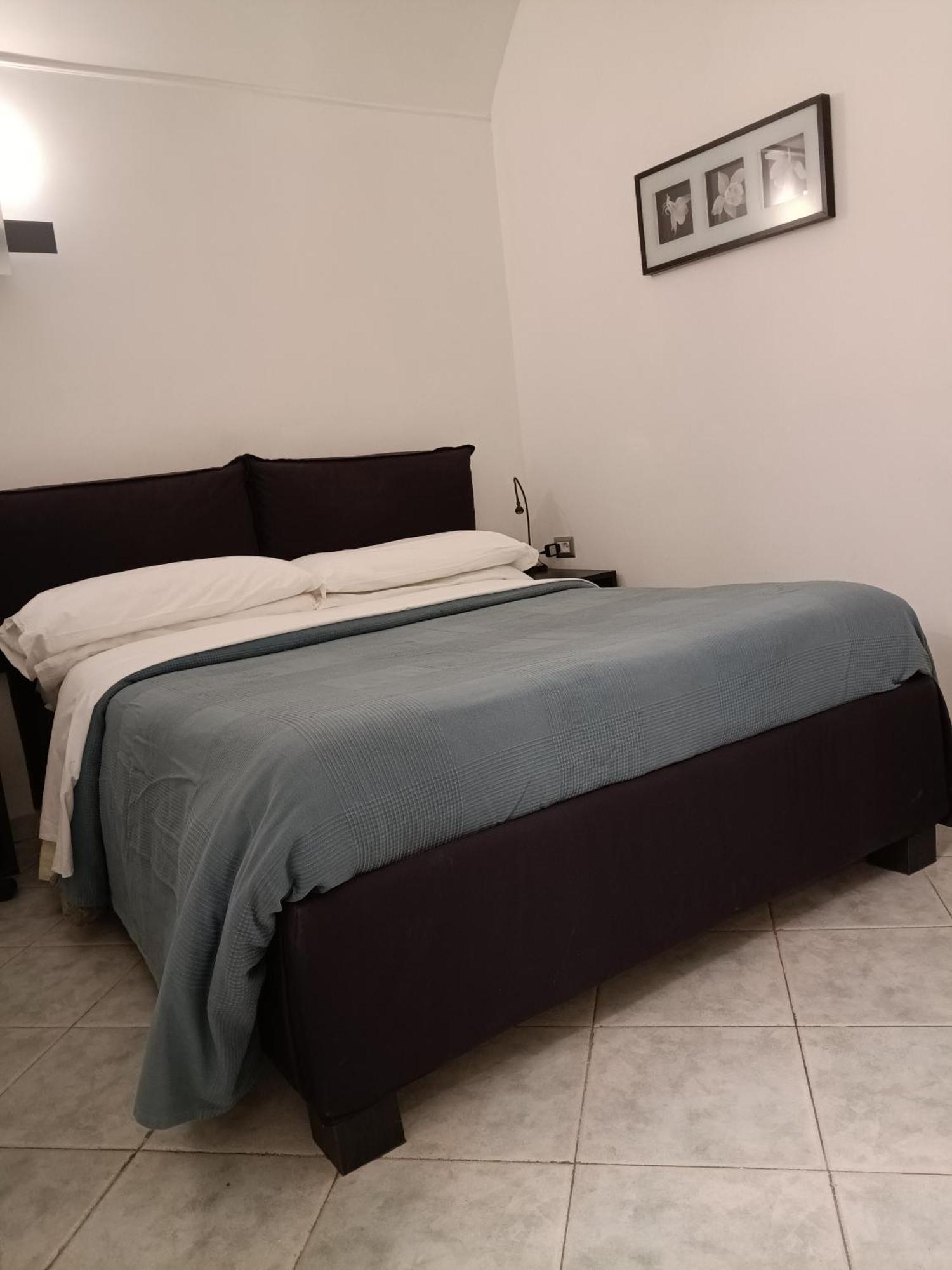 La Residenza Chiaia Short Let Via Chiaia 82 Appartamento *