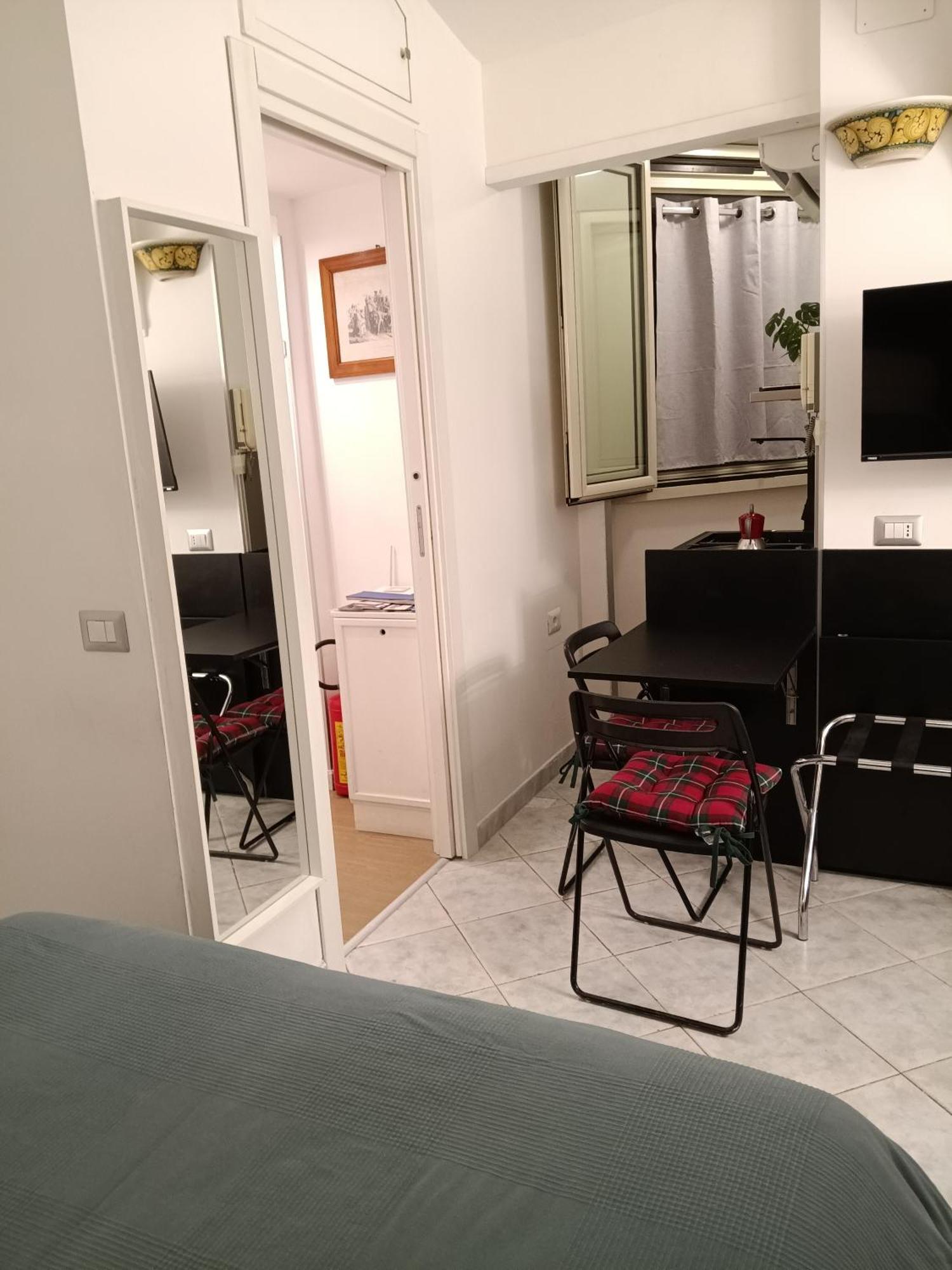 La Residenza Chiaia Short Let Via Chiaia 82 Appartamento Napoli