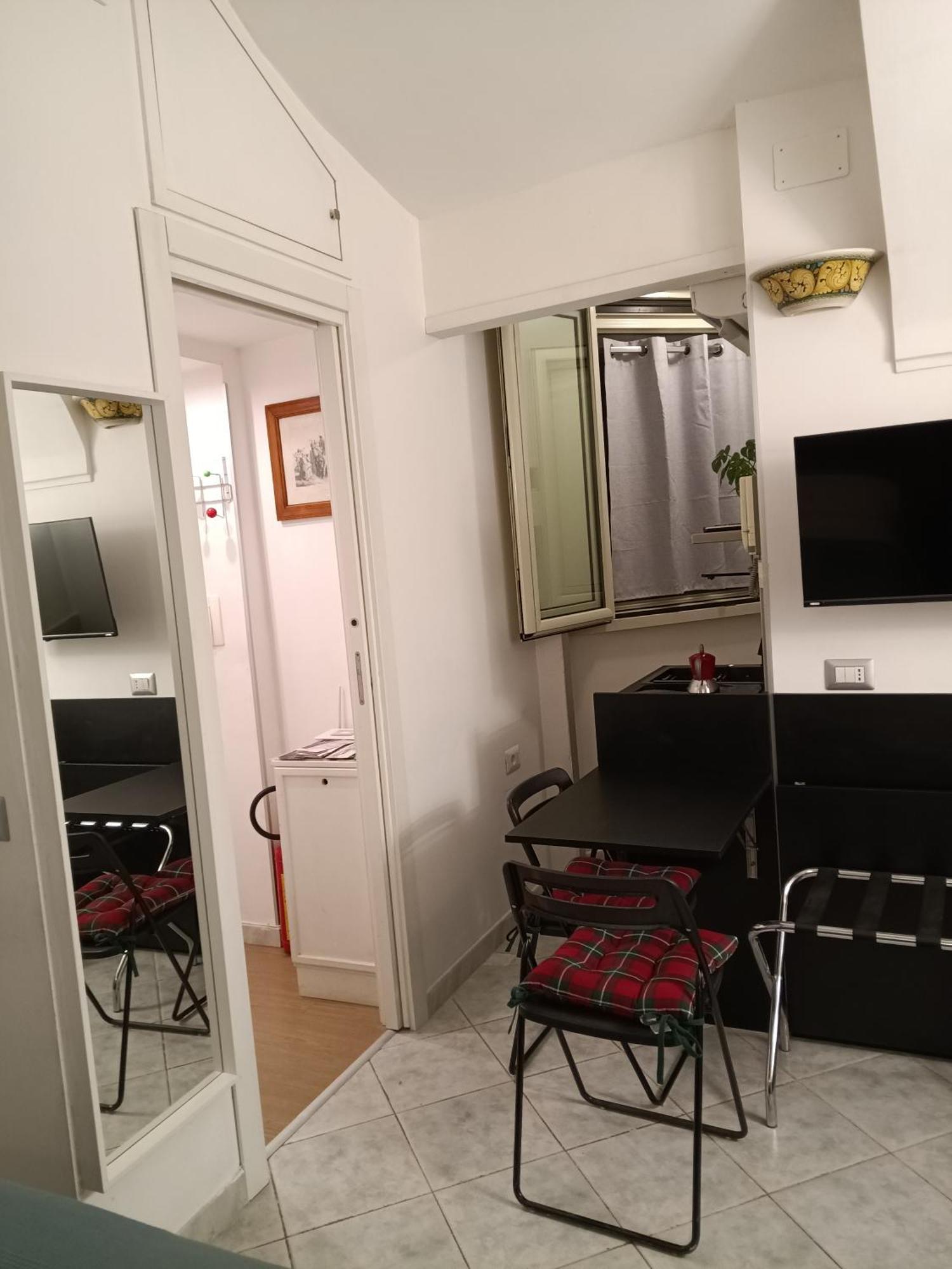La Residenza Chiaia Short Let Via Chiaia 82 Appartamento