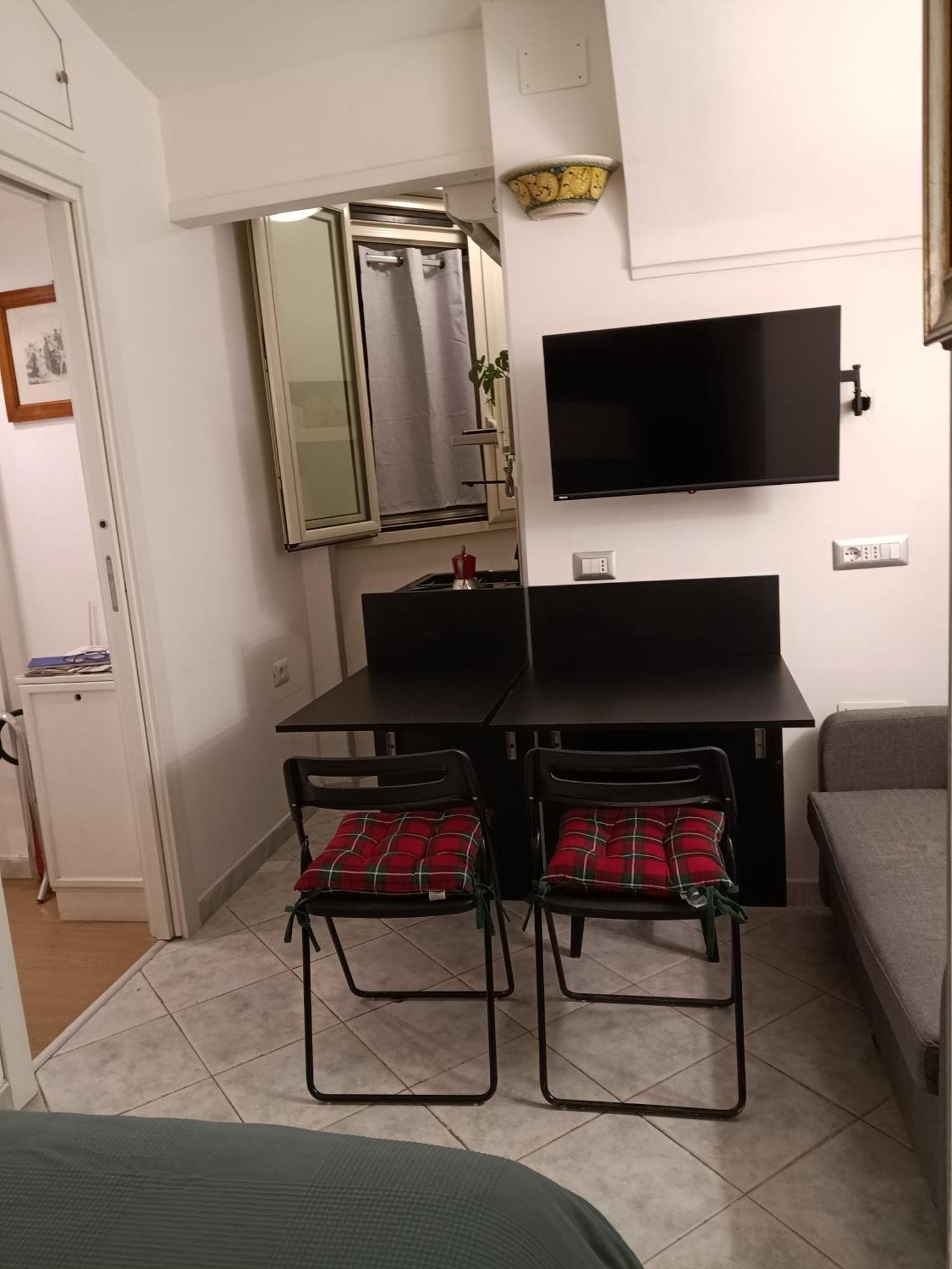 La Residenza Chiaia Short Let Via Chiaia 82 Appartamento