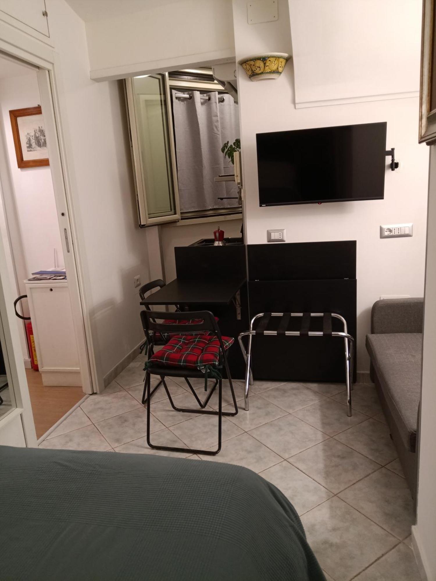 Appartamento La Residenza Chiaia Short Let Via Chiaia 82